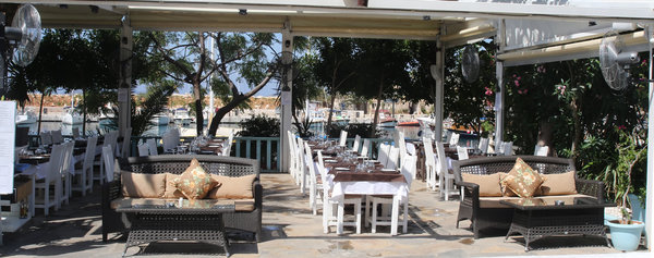 outdoor dining in the sun at Kalkan harbour